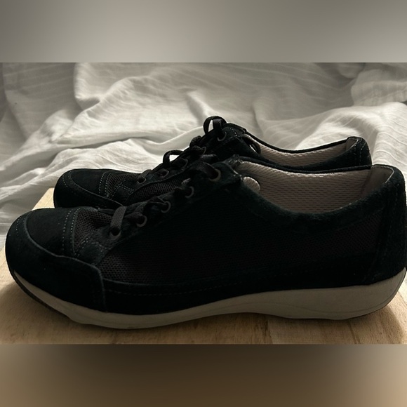 DANSKO Shoes Women Harmony Gray Suede Lace Up Sneakers Comfort Nurse Size 41 - Picture 1 of 8